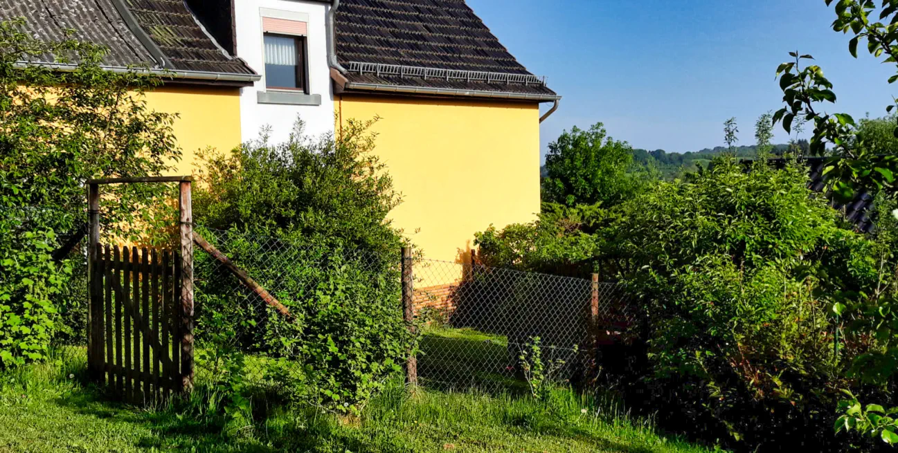 Ferienhaus Sonnebüsch - Urlaub mit Hund in Brangs Hundeparadies Eifel in Jünkerath